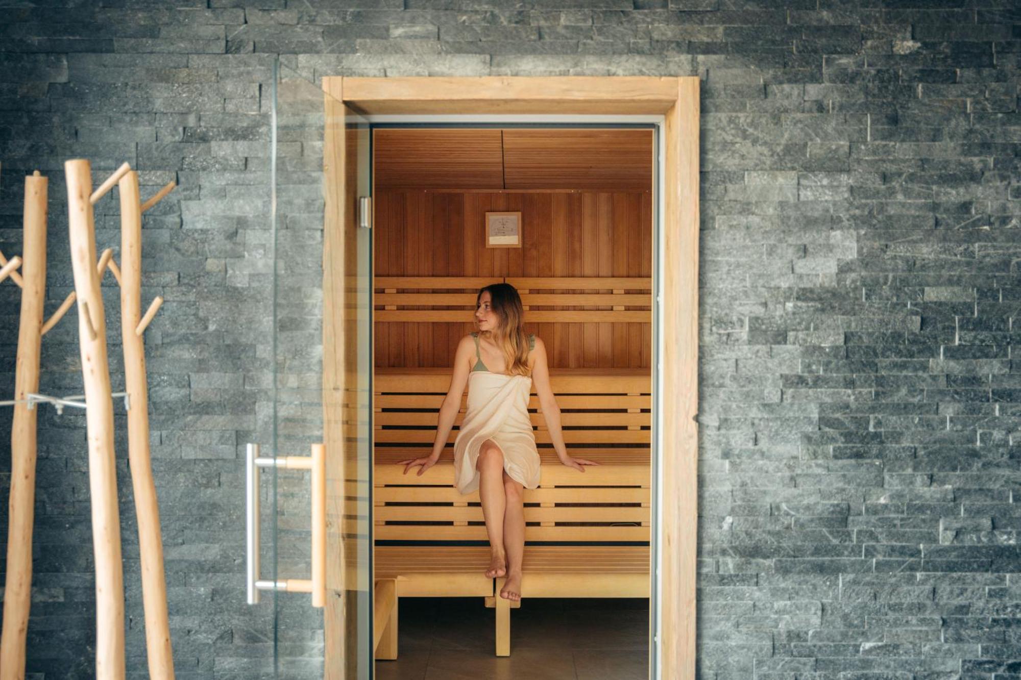 Boutique Hotel Corbetta - Spa 60M2 - La Montagne A 5 Minutes De L'Autoroute A12 Aux Paccots Sur Montreux - Nouveau Loft Familial - Profitez Du Lac Leman Et Des Montagnes En Meme Temps Les Paccots 外观 照片